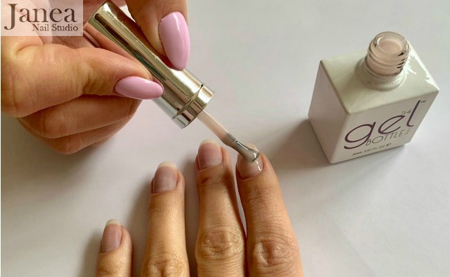 Unlocking the Art of Elegance - The Beauty and Benefits of Acrylic Overlay Nails