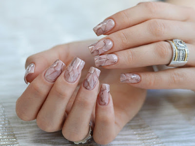 Unlocking the Art of Elegance - The Beauty and Benefits of Acrylic Overlay Nails