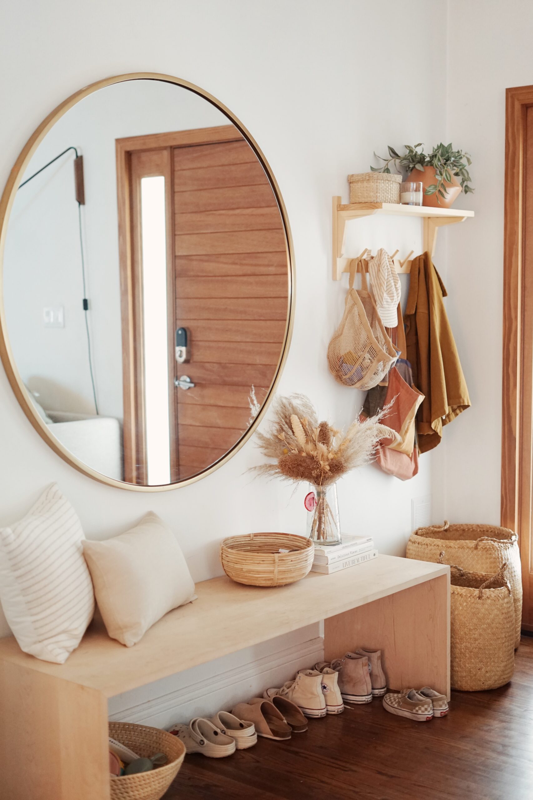 Best Mirrors for Small Entryways - Smart Picks and Design Ideas to Transform Tiny Spaces