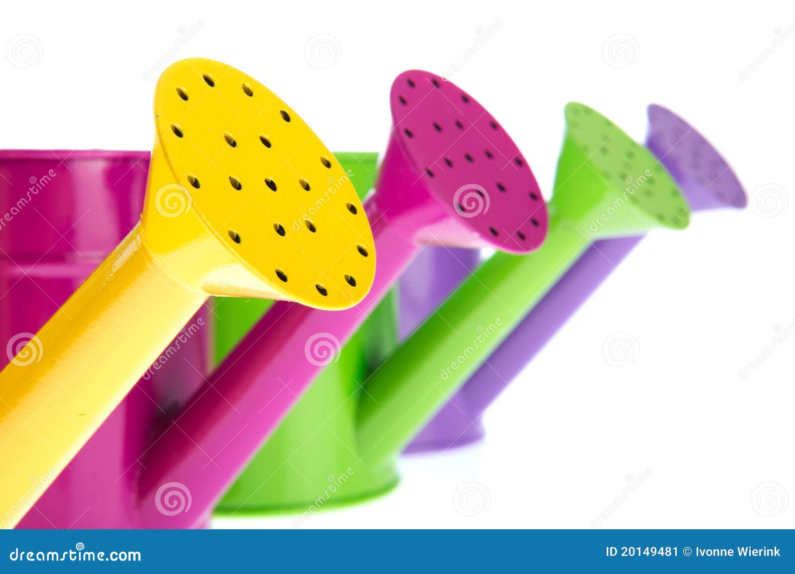 Watering Cans – Innovative Hacks to Perfect Your Garden