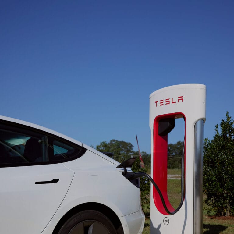 Tesla Profit Slumps, but Investors May Not Care